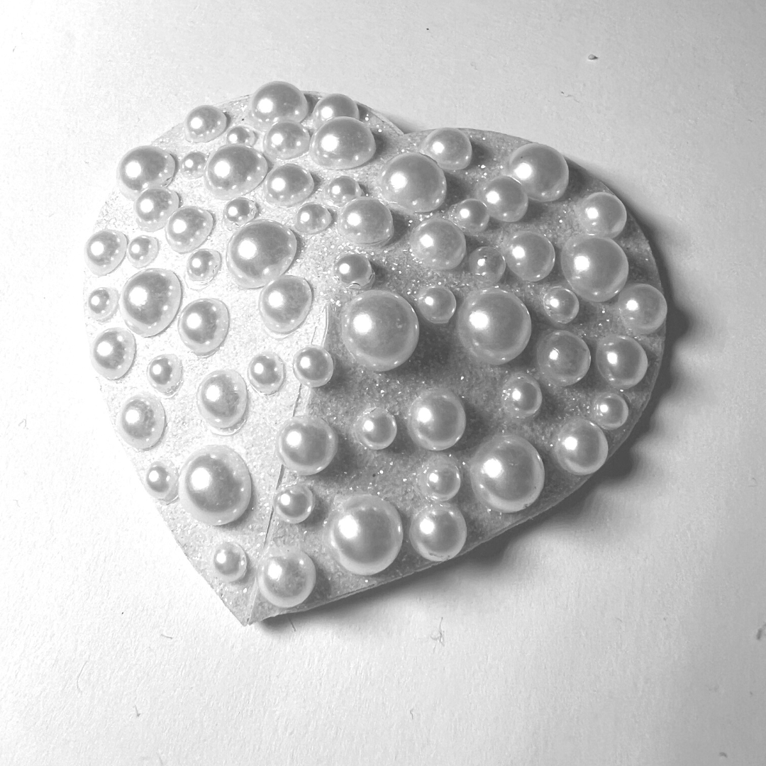 MARLO MANNERS Scattered Pearl Heart Nipple Pasty, Covers (2pcs) for Burlesque Lingerie Raves and Festivals