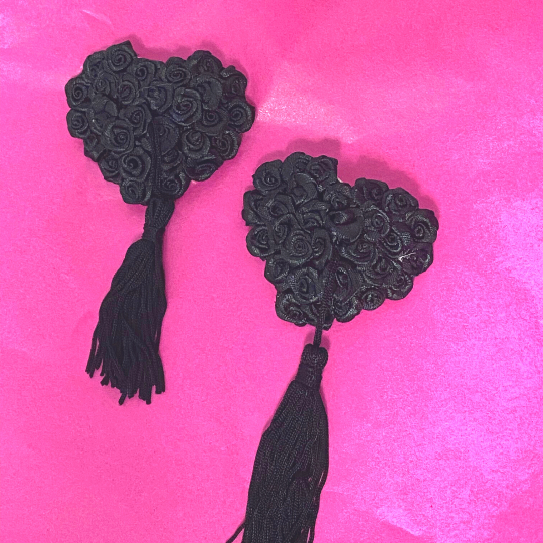 Roxy Rose cache-tétons design rose en forme de coeur, cache-tétons avec pompon
